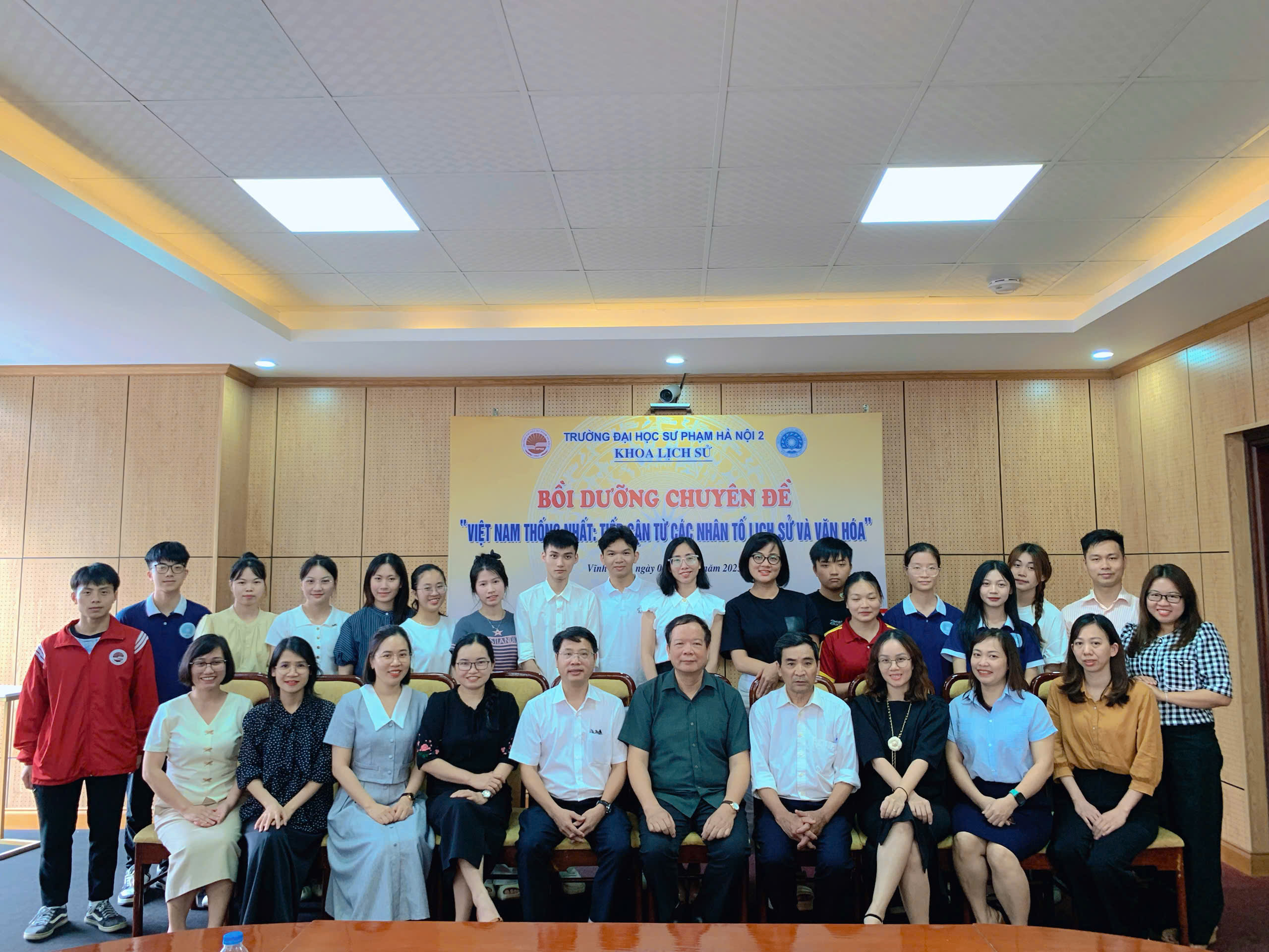 Bồi dưỡng chuyên đề “Việt Nam thống nhất tiếp cận từ các nhân tố lịch sử và văn hóa” - GS. Nguyễn Văn Kim - Đại học KHXH&NV, ĐHQG Hà Nội