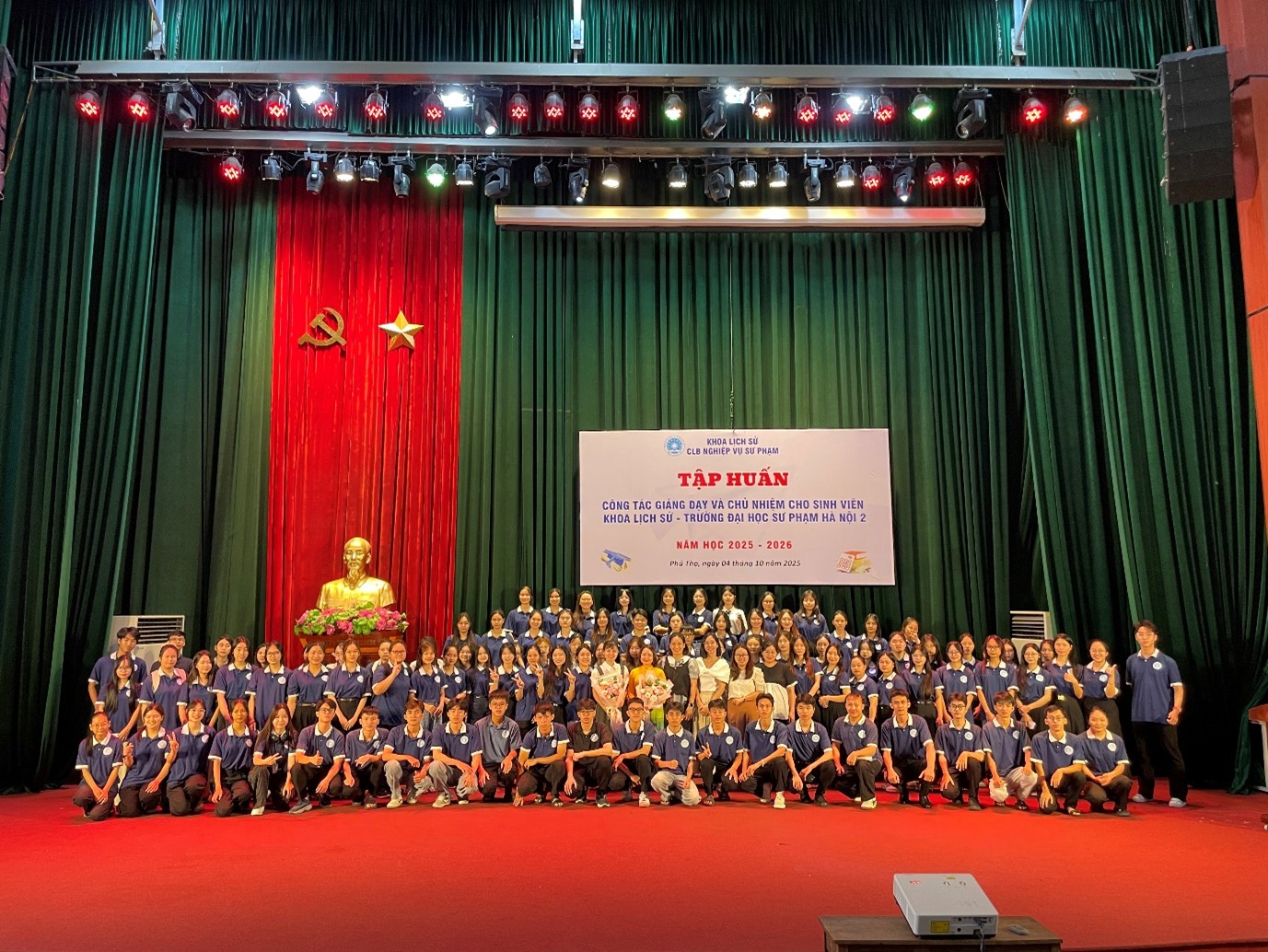 Chương trình tập huấn công tác giảng dạy và chủ nhiệm cho sinh viên – khoa Lịch sử trường Đại học Sư phạm Hà Nội 2