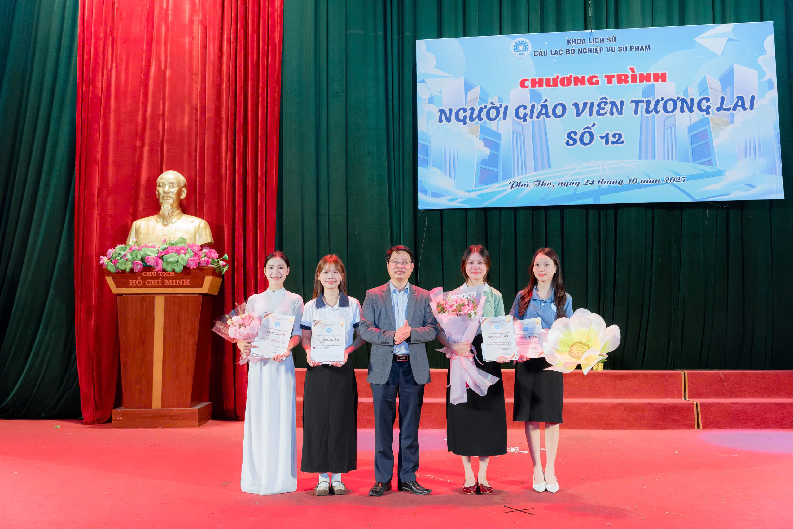 z7168296684601_178d01e30ce9b5e5185fa6b87829536a