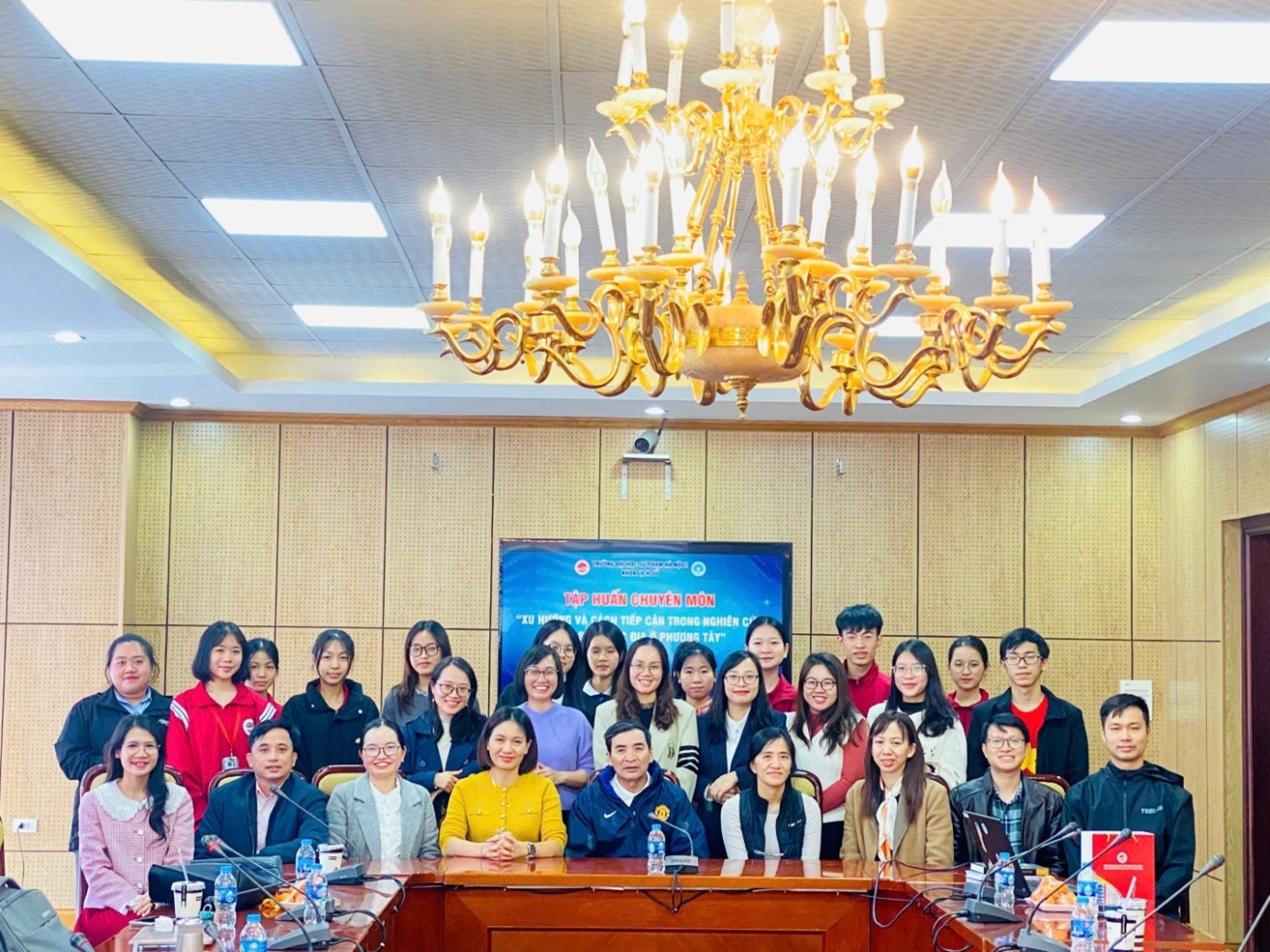 Tập huấn chuyên môn “Xu hướng và cách tiếp cận trong nghiên cứu lịch sử thuộc địa ở phương Tây (Trends and Approaches in Colonial History Research in the West)”