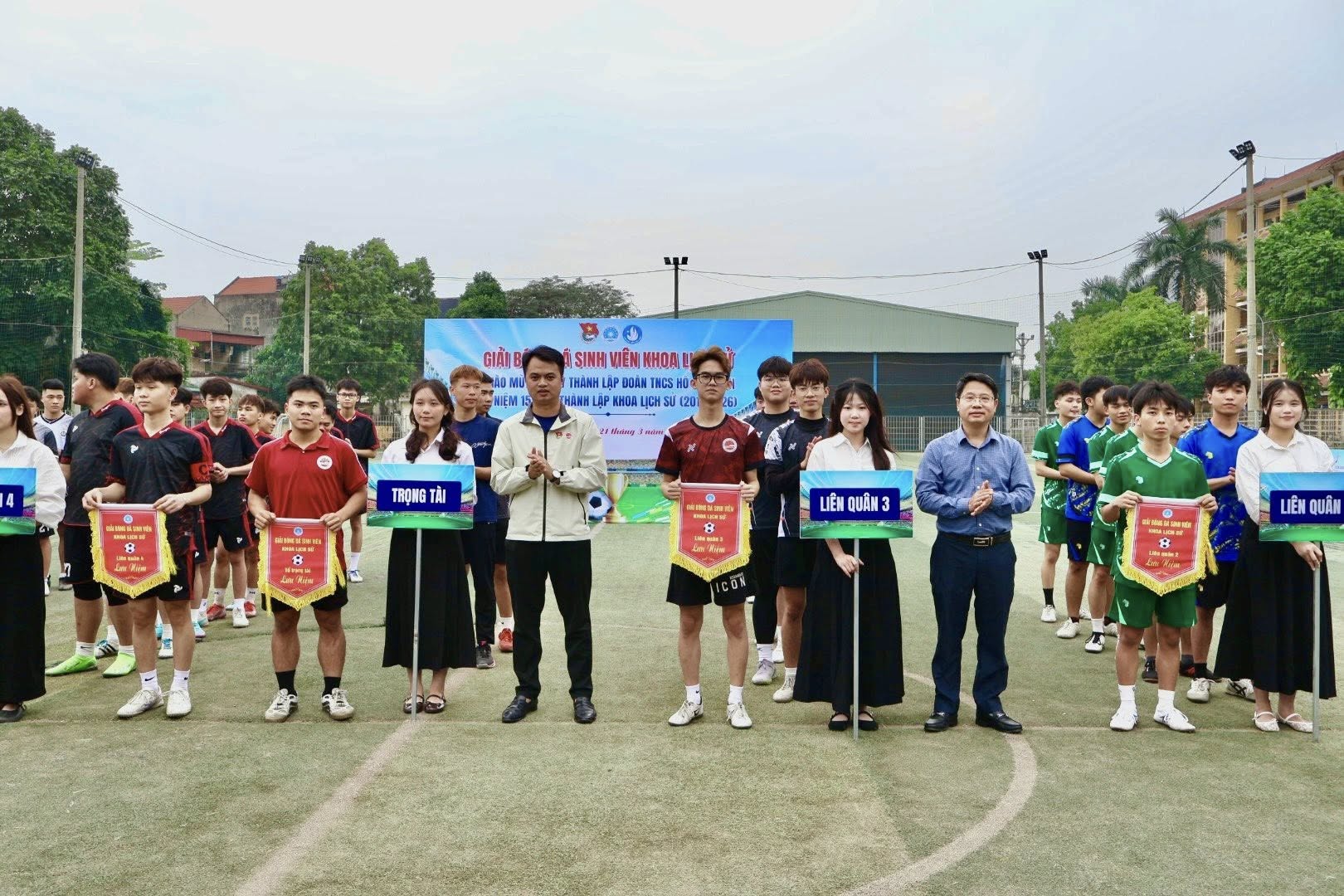 Khai mạc Giải Bóng đá Sinh viên khoa Lịch sử