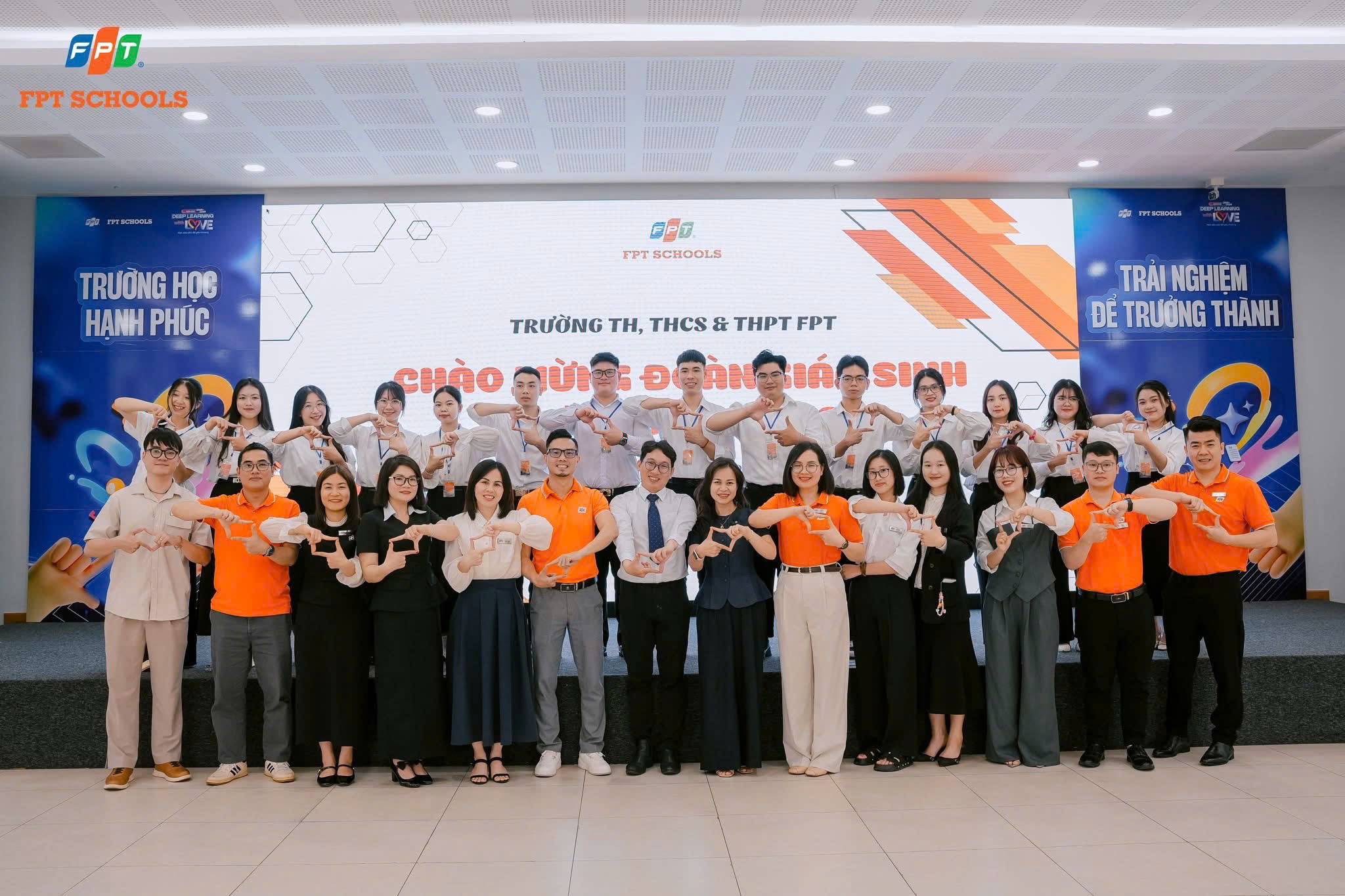 Tổng kết thực tập sư phạm sinh viên K48 - Khi kì thực tập là điểm khởi đầu của hành trình với nghề giáo