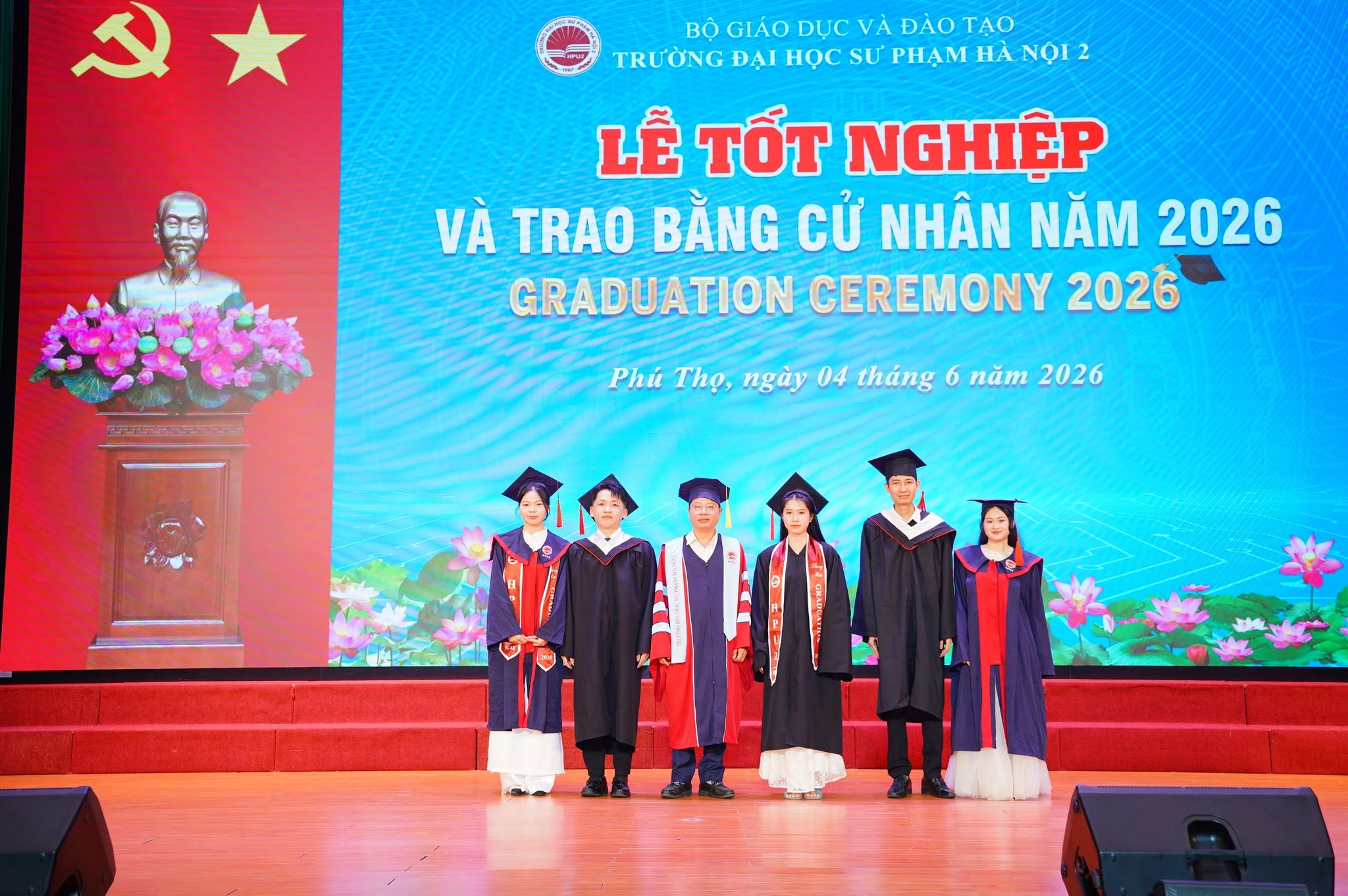 Lễ trao bằng tốt nghiệp Cử nhân khoa Lịch sử năm 2026 - Dấu mốc trưởng thành, khởi đầu thành công