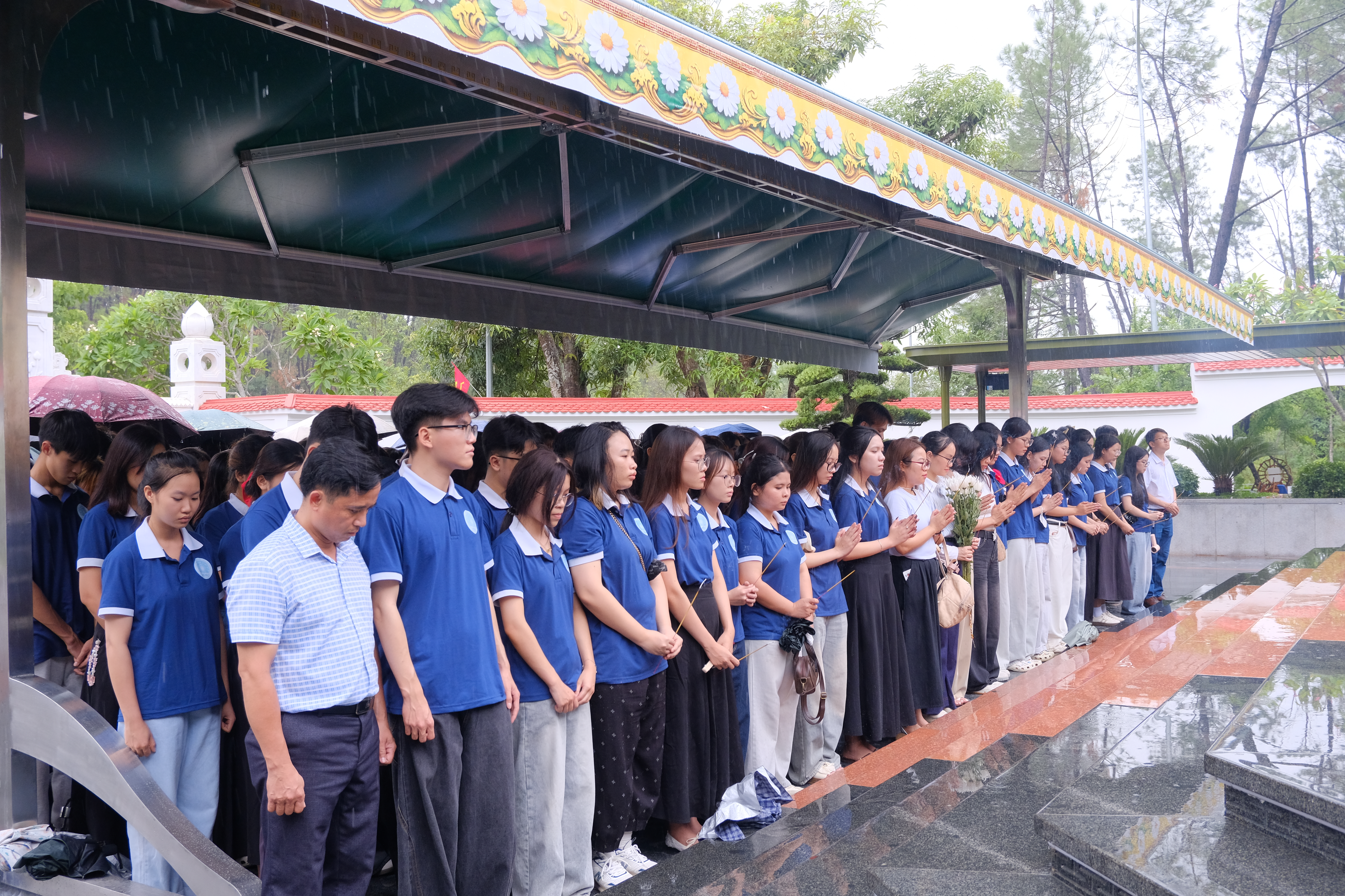 Tại ngã ba Đồng Lộc ( Hà Tĩnh)(3)